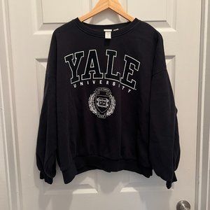 Yale University Crewneck Sweatshirt-Size Medium